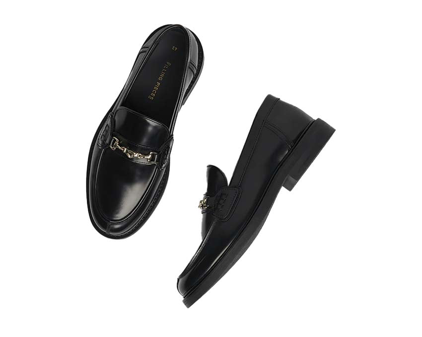 Filling Pieces Loafer Polido All Black detalle — cuero polido premium