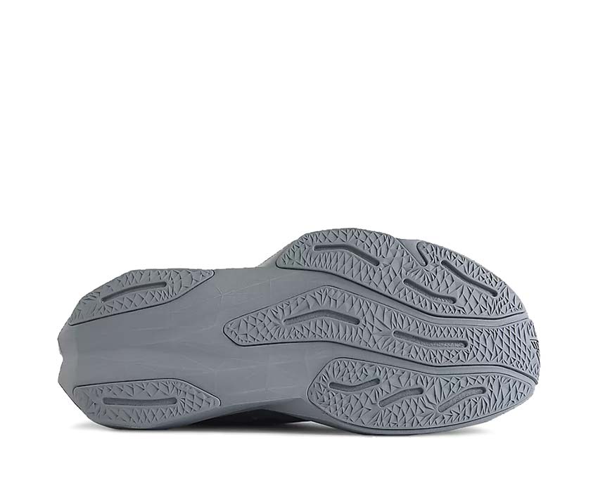 New Balance FuelCell Rebel V4 Dark Arctic Grey — vista frontal colorway gris ártico