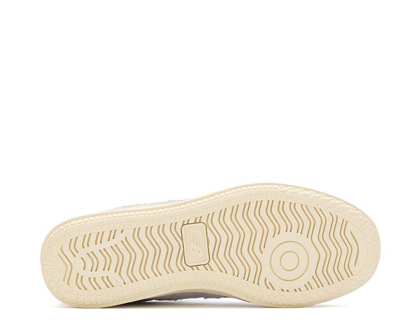 New Balance T500 Pearl Grey/Linen/Ice Wine Sohle — leichte EVA-Tennissohle