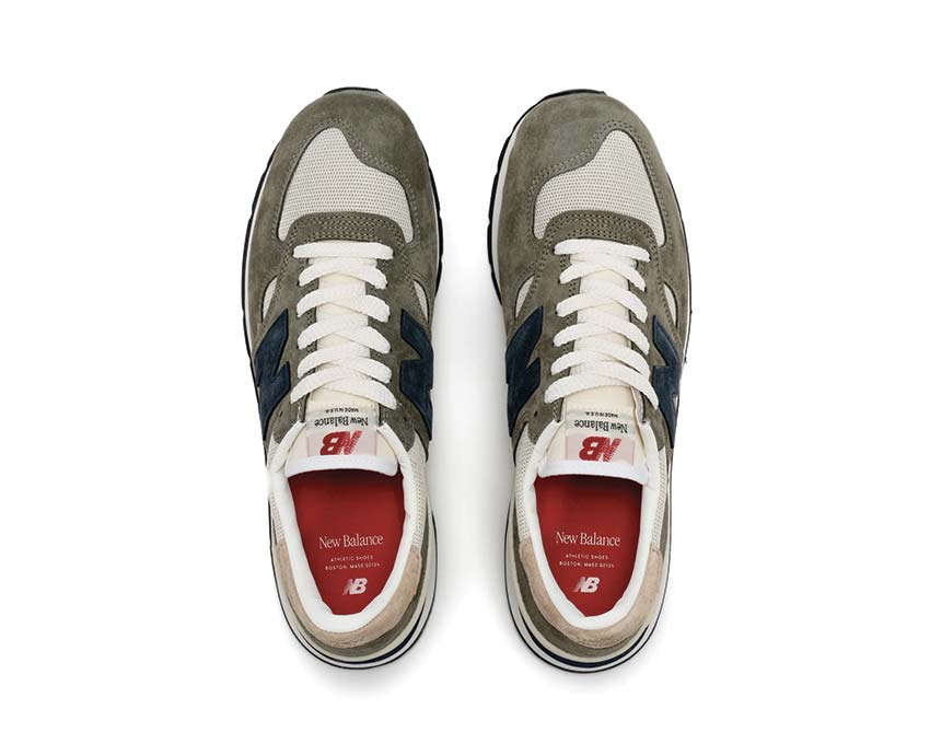 New Balance 990 V1 Grey/Blue detalle — mesh y piezas azules