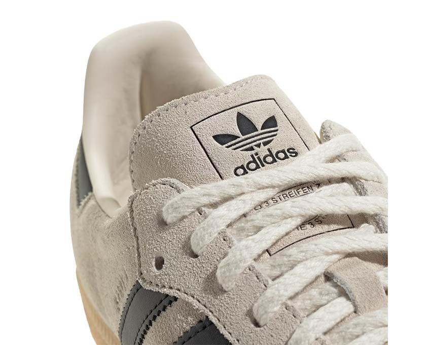 Adidas Samba OG Chalk White vue latérale — tige cuir et suède blanc