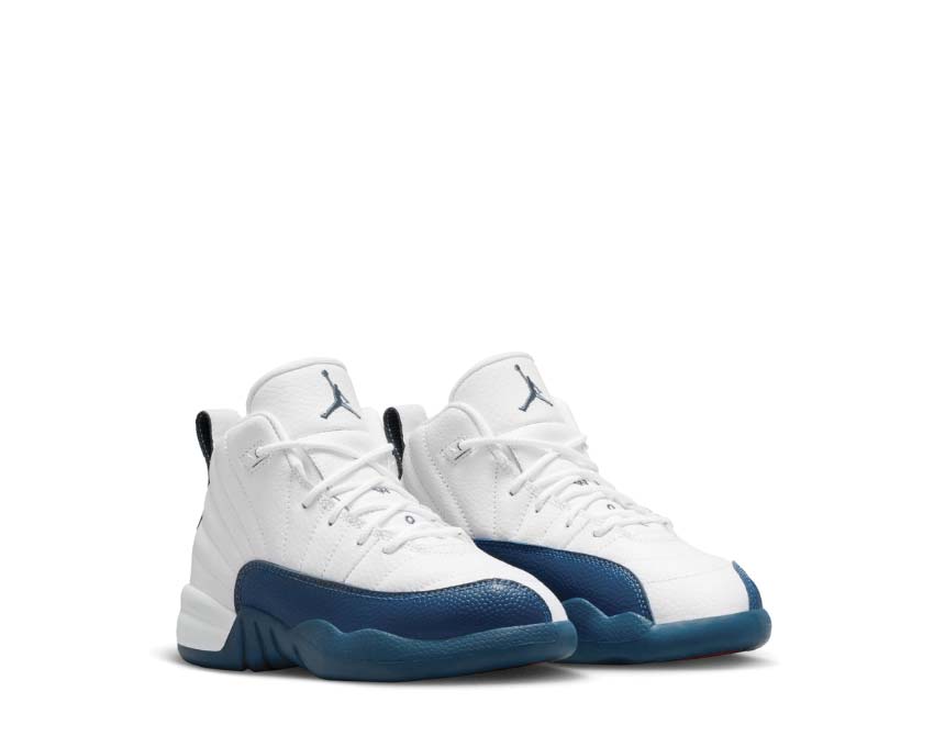Air Jordan 12 Retro PS blanc bleu — vue latérale sneakers preschool Jordan 12 retro