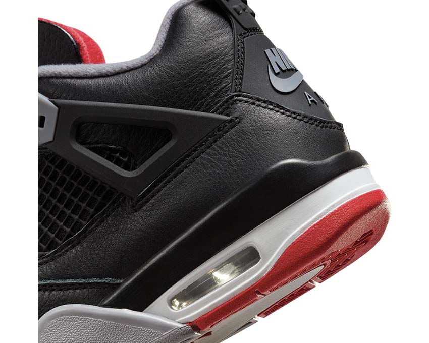 Jordan Air Jordan 4 Retro GS Bred Reimagined vue latérale — mesh et cuir