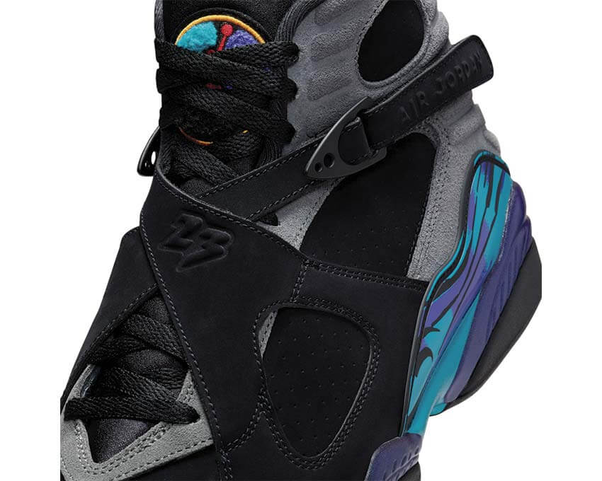 Air Jordan 8 Retro Aqua vue latérale — tige mesh bleu aqua Jordan 8