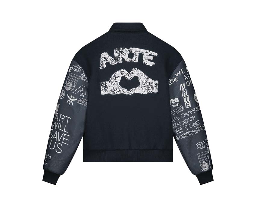 Arte Art Saves College Jacket détail — broderies Art Saves graphique
