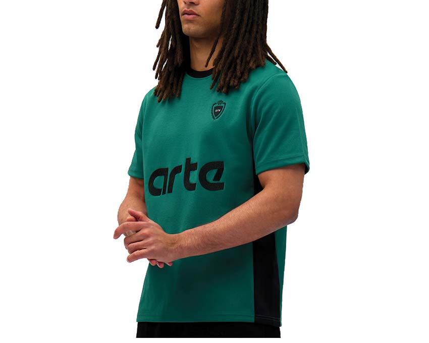Arte Football T-shirt vue latérale — détail numéro graphique