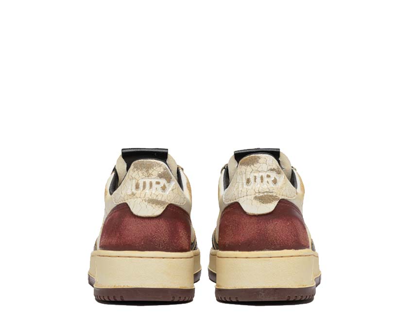 Autry Super Vintage Low Beige Syrah detalle — cuero craquelado efecto vintage distressed