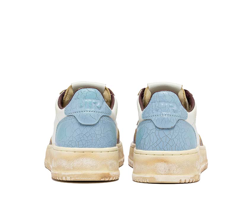 Autry Super Vintage Low Leat White Celestial detalle — paneles de colores