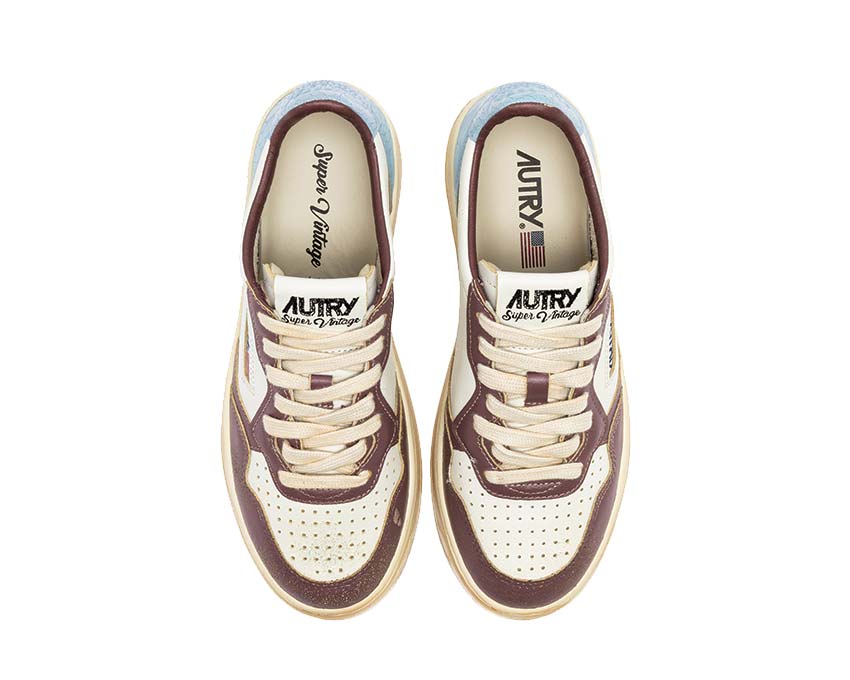 Autry Super Vintage Low Leat White Celestial detalle — logo Autry bordado