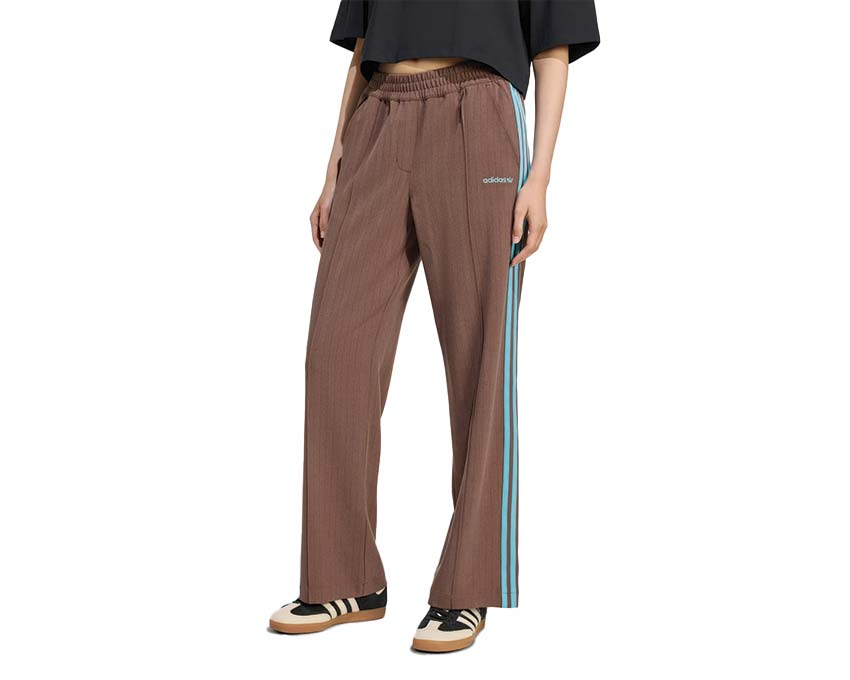 Adidas Tailored Pants Auburn vue latérale — coupe droite tailored femme
