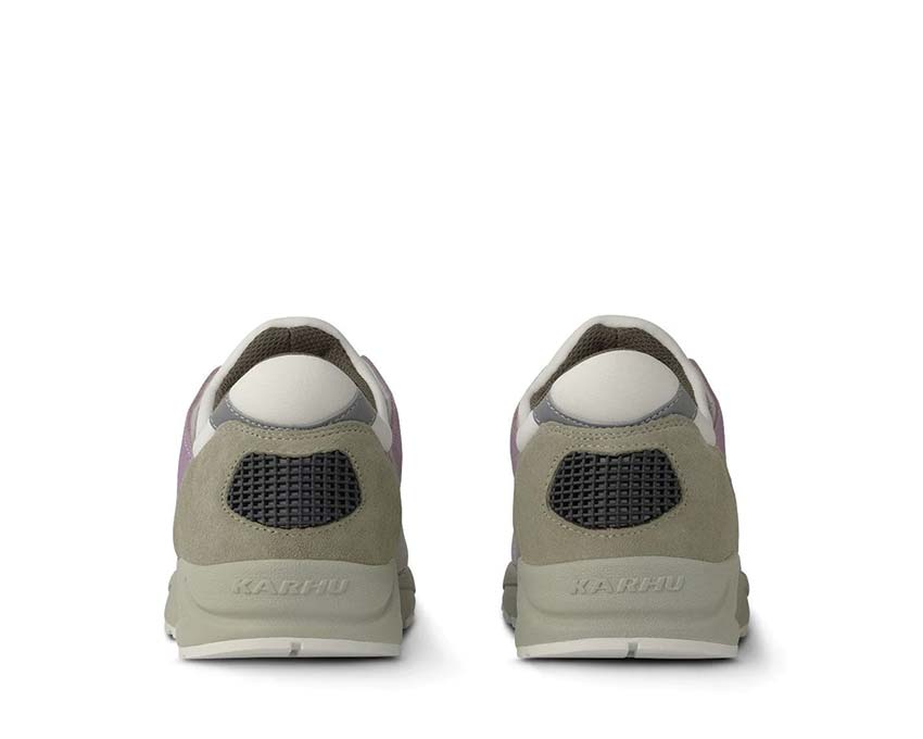 Karhu Aria 95 Dawn Blue/Orchid Petal detalle — colorway Dawn Blue y Orchid Petal