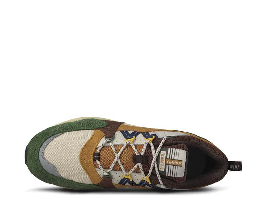 Karhu Fusion 2.0 Douglas Fir Detail — Karhu-Logo