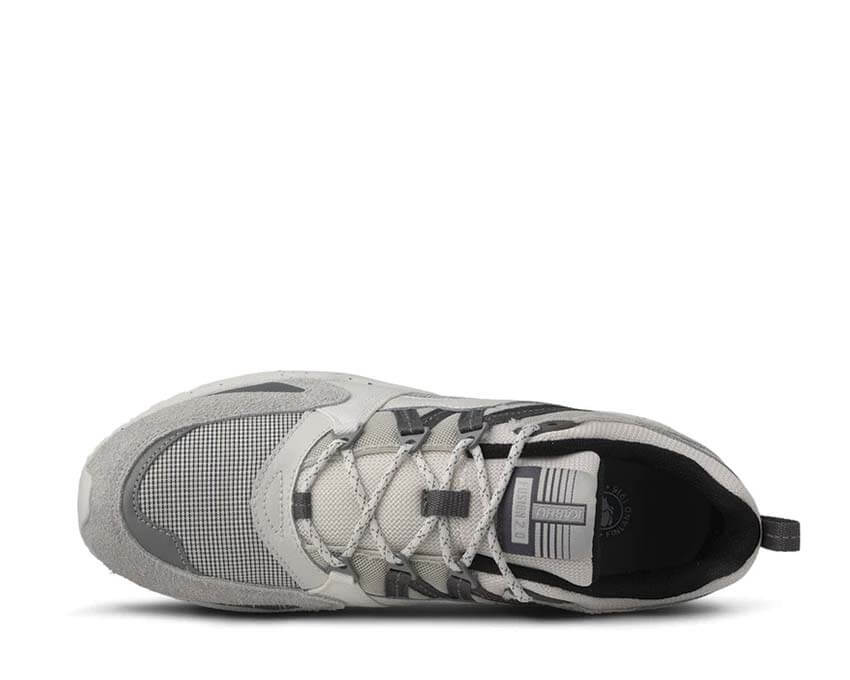 Karhu Fusion 2.0 Foggy Dew Detail — Karhu Logo
