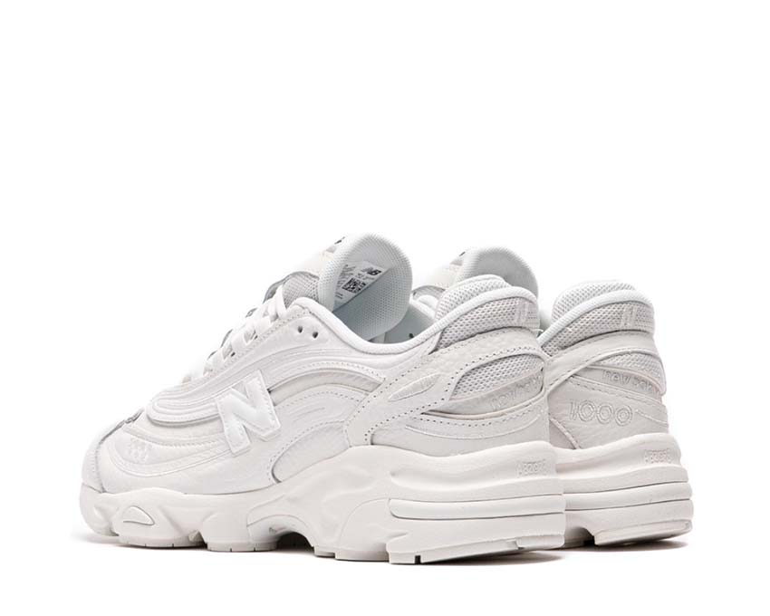 New Balance 1000 Sea Salt dettaglio — tomaia in mesh e scamosciato premium