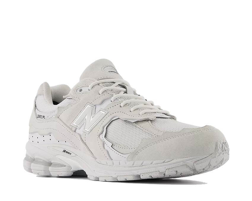 New Balance 2002 GORE-TEX White vue latérale — membrane GORE-TEX blanche waterproof
