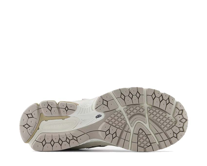 New Balance 2002R Sea Salt — vista trasera
