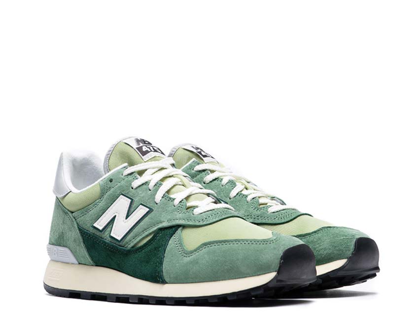 New Balance 475 Everglade Green Mallard Green vista lateral — perfil compacto