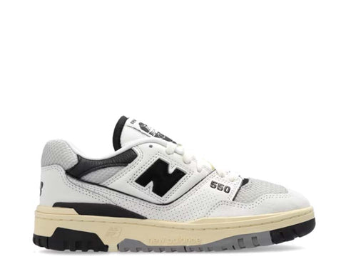New Balance 550 Sea Salt Black — zapatilla hombre estilo retro basketball