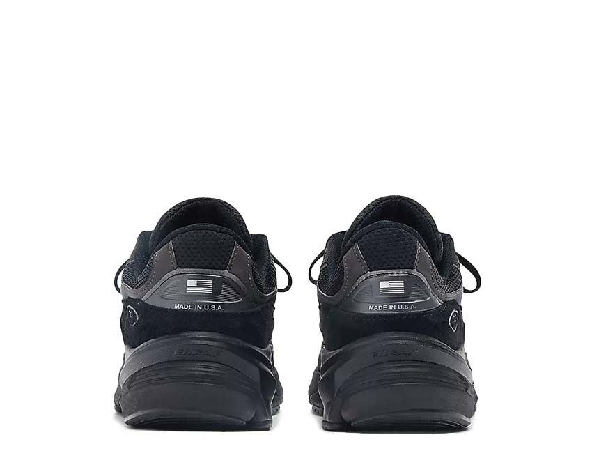 New Balance 990v6 Made in USA Triple Black Detail — schwarzes Wildleder und Mesh