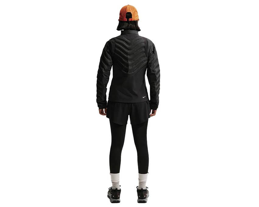 Nike ACG Lava Loft W Black détail — rembourrage thermique noir femme outdoor