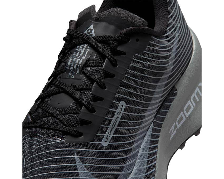 Nike ACG Ultrafly Trail Schwarz — Herren Trail Schuh leicht schwarz