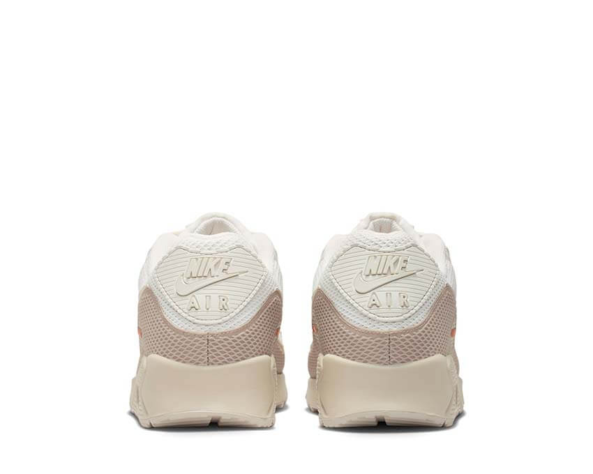 Nike Air Max 90 Premium Phantom détail — lacets plats et logo Swoosh brodé