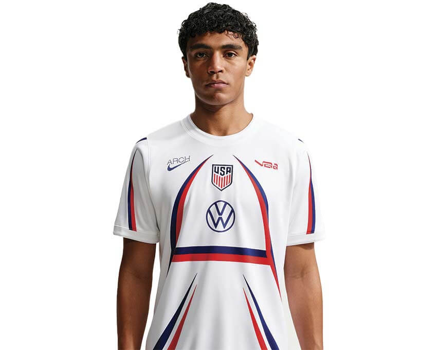Nike USA x Arch Academy Pro Short-Sleeve Soccer Top IH1696-100