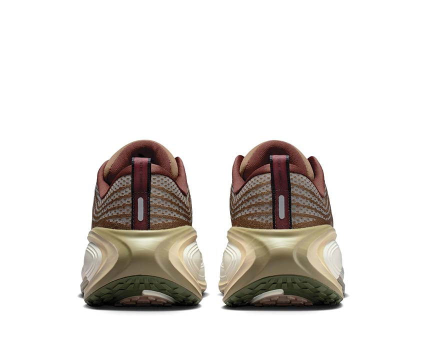 Nike Vomero Plus IO4482-001