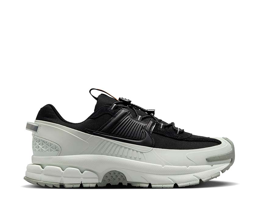 Nike Zoom Vomero Roam Black / Black - Light Silver - Jade Horizon FV2295-001
