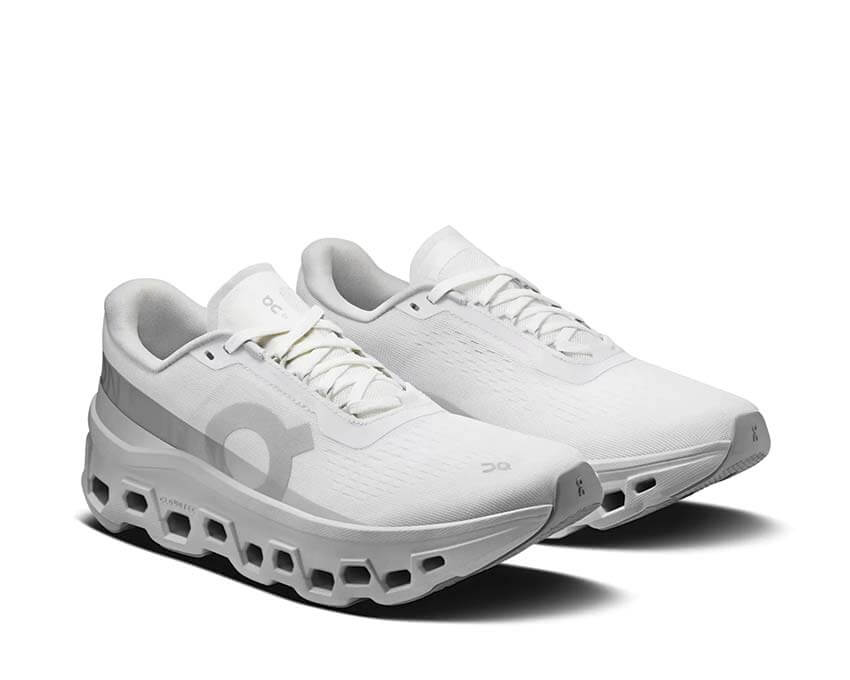 On Cloudmonster W White — Speedboard tige imperméable monobloc vue latérale