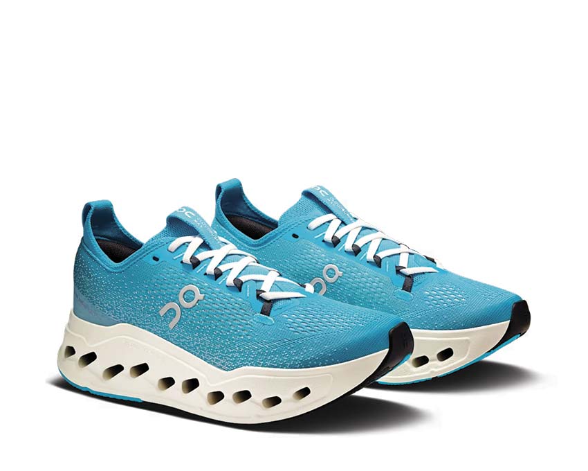 On Cloudsurfer Max W Horizon vue latérale — profil running longue distance femme