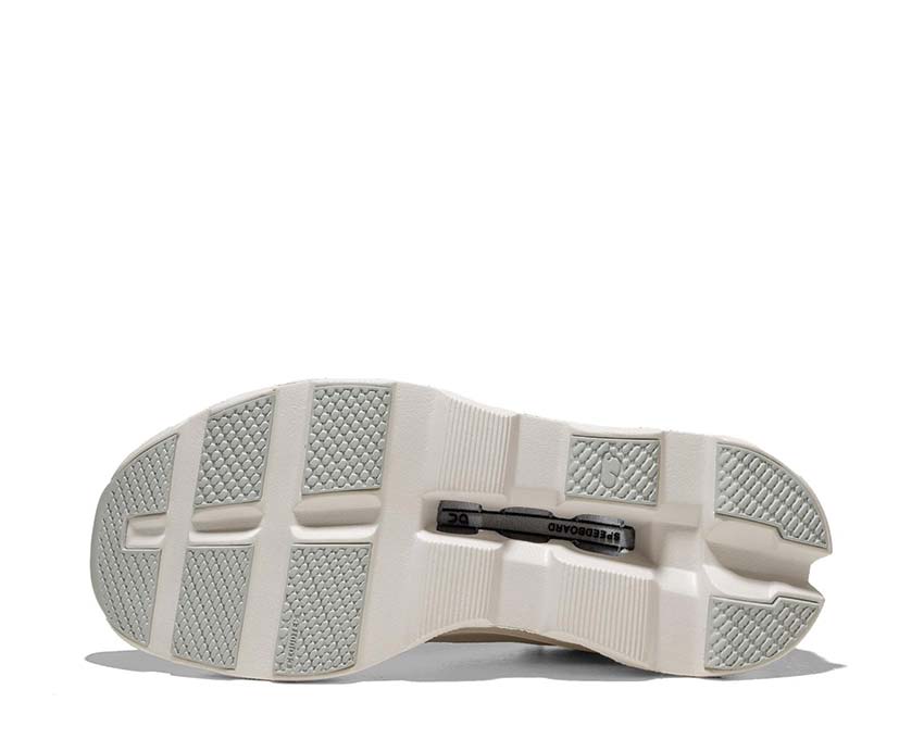 On Cloudmonster Void White detalle — upper mesh blanco zapatilla running hombre