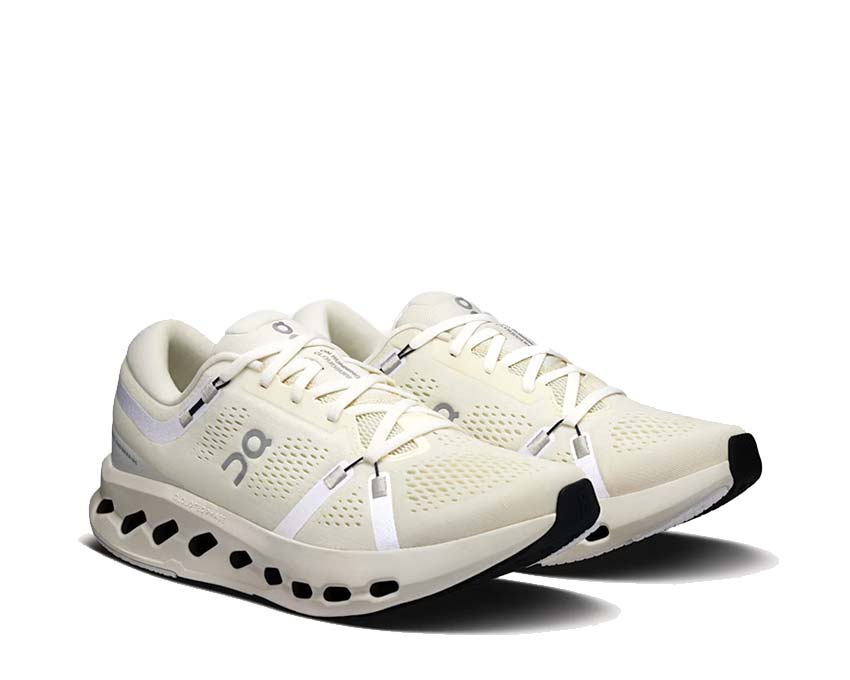 On Cloudsurfer 2 Ivory vista lateral — perfil running CloudTec hombre