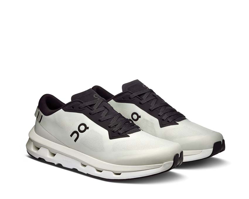 On Cloudzone Ice Black perfil — vista lateral sneaker lifestyle CloudTec hombre