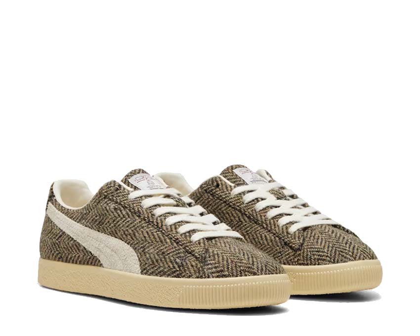 Puma Clyde Harris Tweed Chamomile vue latérale — tweed crème et amande