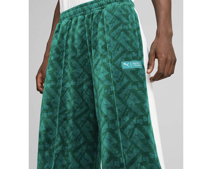 Puma x Squid Game T7 Pants Mint détail — bande latérale Squid Game menthe