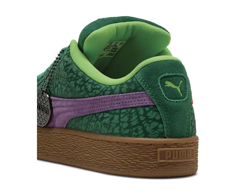 Puma Suede XL TMNT Vine Gum dettaglio — logo TMNT