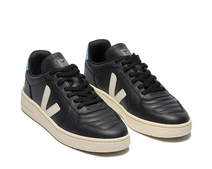 Veja V-82 II Grained Leather Black semelle — semelle caoutchouc naturel
