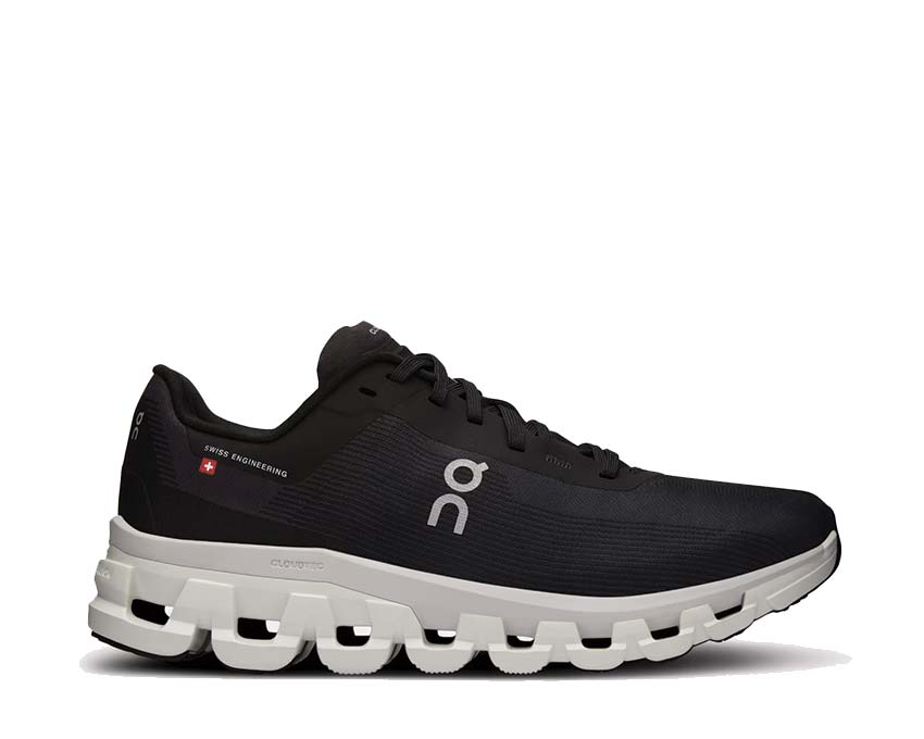 On Cloudflow 4 W Noir Blanc — running femme CloudTec réactif rapide