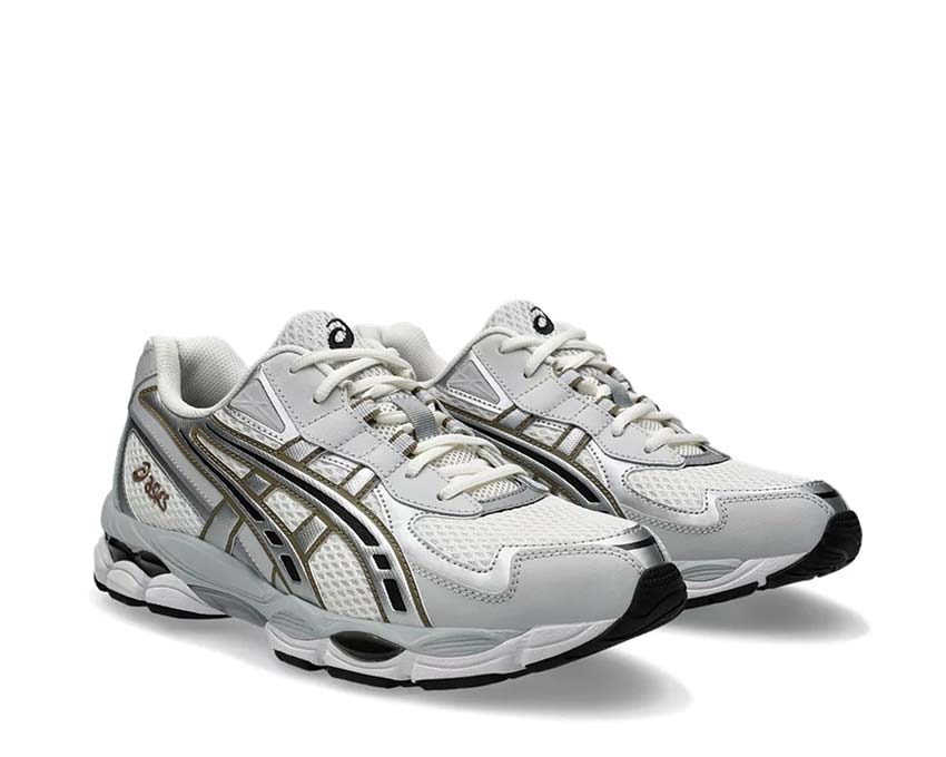 Asics Gel NYC 2055 Cream/Pure Silver vue latérale — plateforme lifestyle rétro