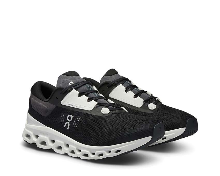 On Cloudstratus 3 W Black/Frost vista lateral — estabilidad zapatilla running mujer