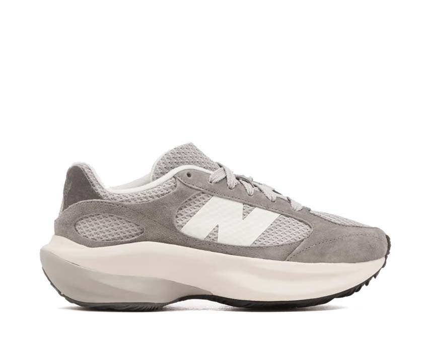 New Balance UWRPD — zapatilla mujer diseño wrap silueta moderna