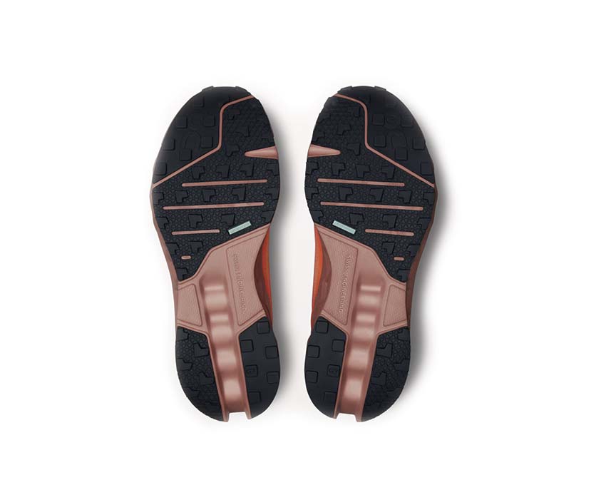 On Cloudsurfer Trail Flame/Dustrose detalle — upper mesh trail hombre