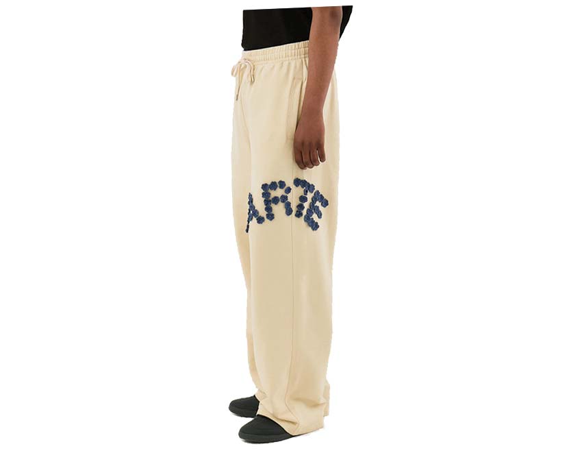 Arte Crochet Flowers Pants Cream side view — floral crochet texture