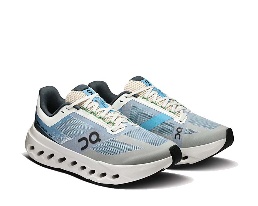 On Cloudsurfer Next W Niagara vista lateral — upper flexible zapatilla running mujer