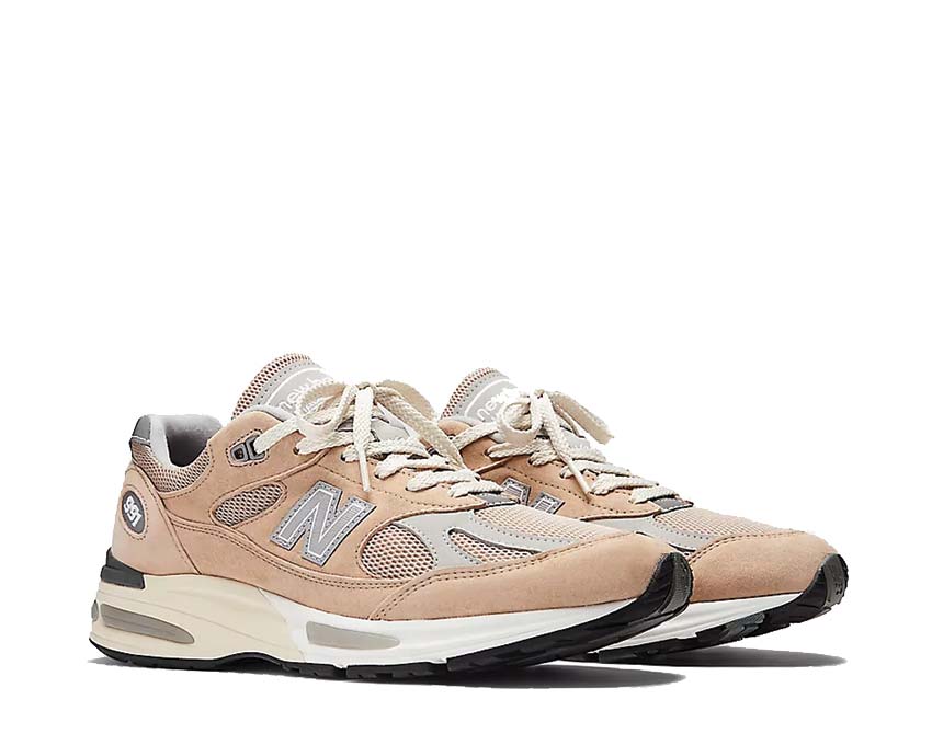 New Balance 991 Made in UK Cuban Sand vue latérale — daim et mesh respirant