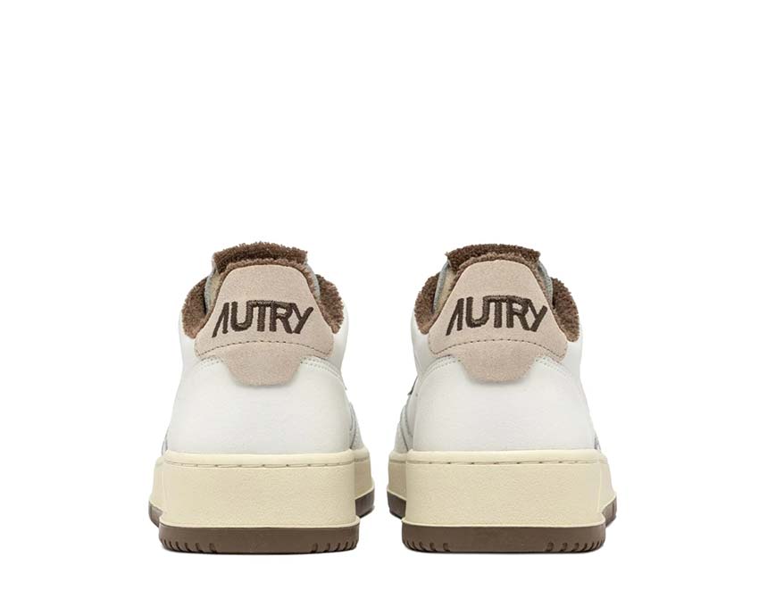 Autry Medalist Low Virgin Sponge détail — logo Autry