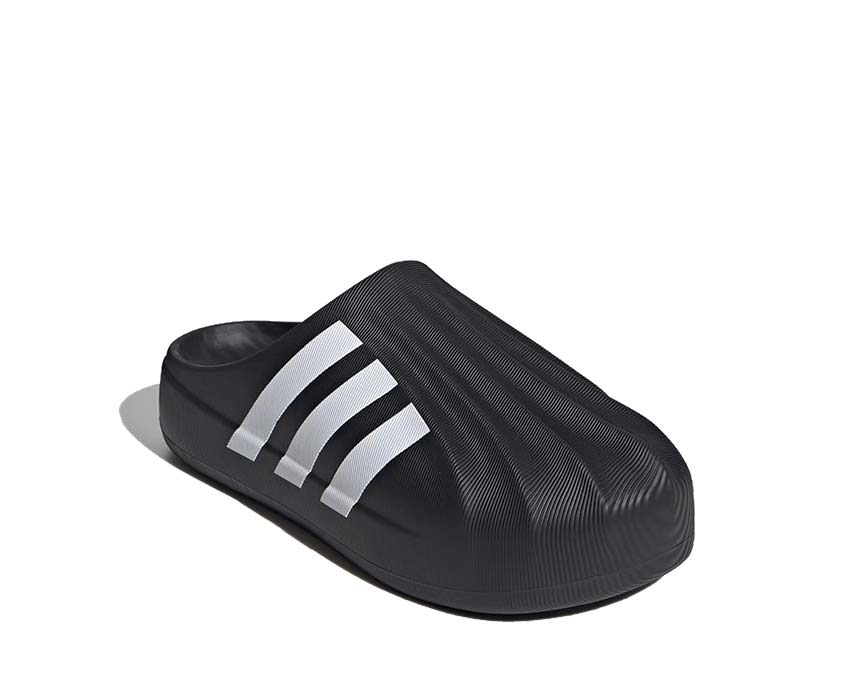 Adidas adiFOM Superstar Mule Black White vista lateral — espuma ligera y puntera