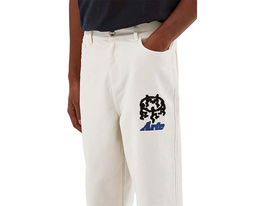 Arte Jones Pixel Dancers Pants Cream vue latérale — détail motif danseurs
