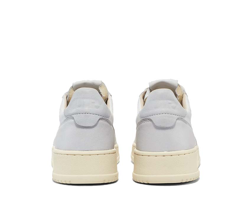 Autry Medalist Low Goat Wash White/Vapor suela — suela de goma perfilada